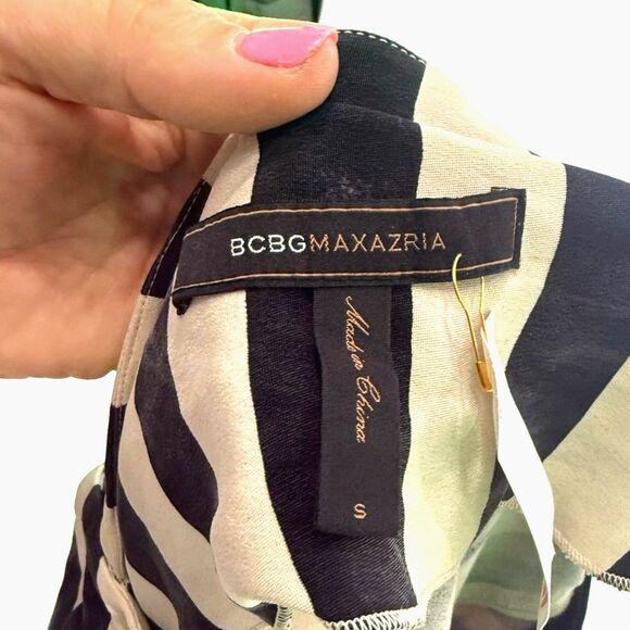 BCBGMAXAZRIA black & white vertical stripe mini shift dress - Picture 6 of 6